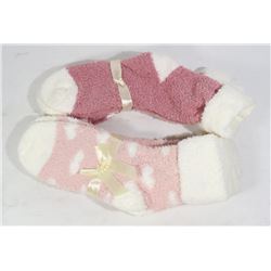 PAIR OF 4 LADIES COZY SOCKS