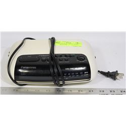 VTG PANASONIC DIGITAL RADIO / ALARM CLOCK