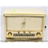 Image 1 : VINTAGE LECHRON CLOCK RADIO/ ALARM