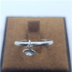 SILVER CUBIC ZIRCONIA  RING (~SIZE 7)