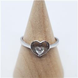 SILVER CUBIC ZIRCONIA  RING (~SIZE 7)