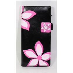 NEW SHAG WEAR WOMENS WALLET