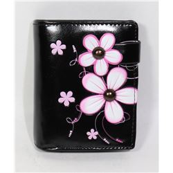 NEW SHAG WEAR WOMENS WALLET