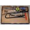 Image 1 : FLAT OF HAND TOOLS INCLUDING DEMOLITION TOOLS,