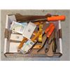 Image 1 : FLAT OF PAINT BRUSHES AND HAND TOOLS