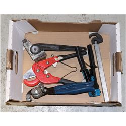 FLAT OF ASSORTED SPECIALTY TOOLS