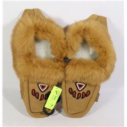 MEN MOCCASINS SIZE 11