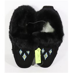MEN MOCCASINS SIZE 10