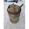 Image 6 : 3 Gas Cans & Oil Can