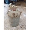Image 3 : Gas Can