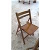 Image 4 : 3 Folding Wooden Chairs