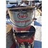 Image 3 : 3 5 Gallon Oil Cans Texaco & Esso