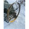 Image 2 : 8' SEED DRILL, METAL BOX, 1 WHEEL BENT (Easy Fix)
