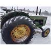 Image 9 : John Deere Diesel Model 820