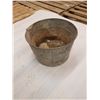 Image 2 : Tin Bucket