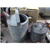 Image 1 : 2 Galvanized Cans - 1 Water, 1 Gas