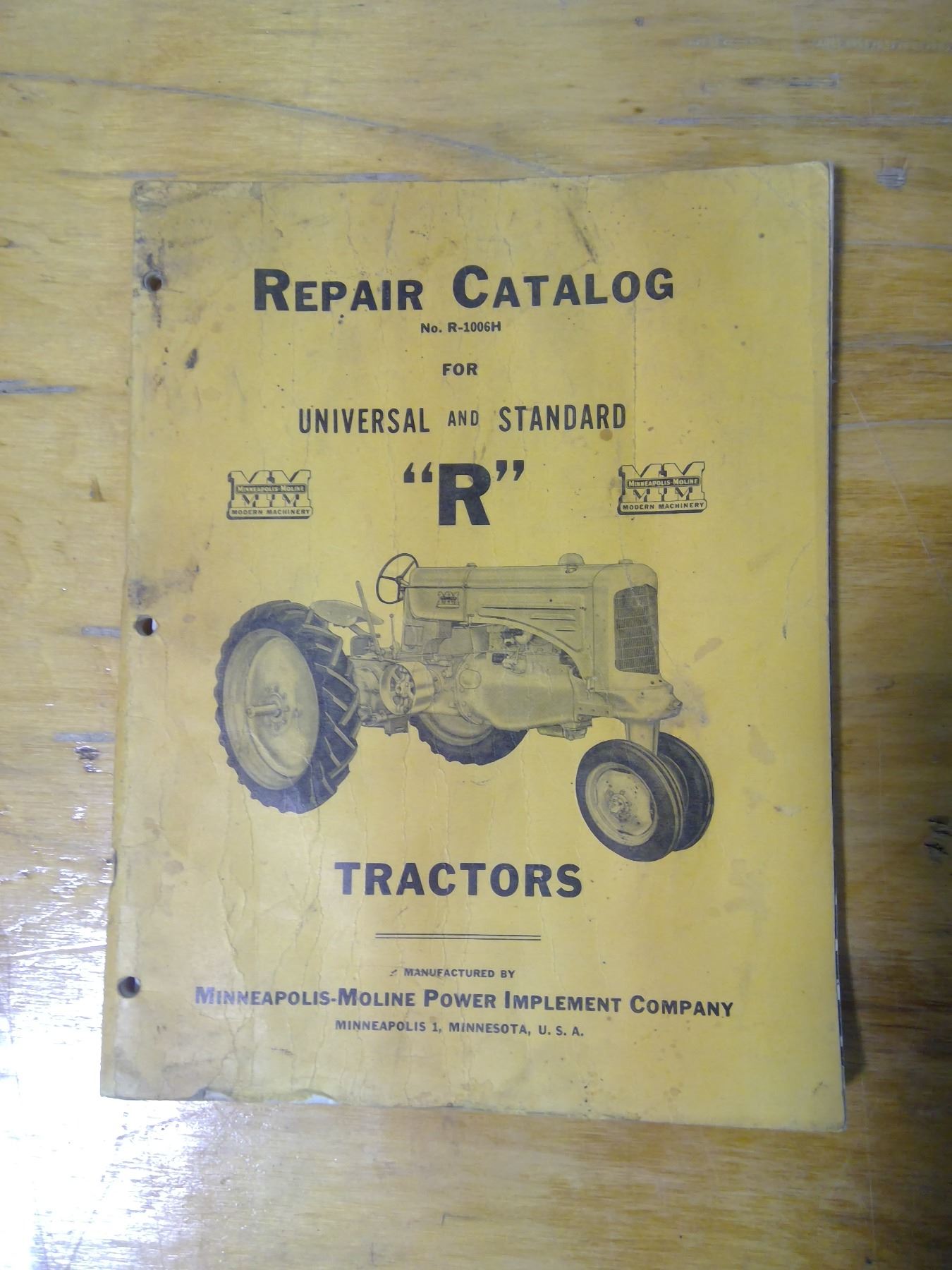 MM Universal and Standard "R" Tractors Repair Catalog