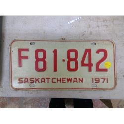 Saskatchewan Licence Plate (1) 71'