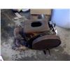 Image 1 : Stationary Engine 1 1/2 - 2 1/2 HP IHC (Turns Freely)
