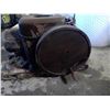 Image 2 : Stationary Engine 1 1/2 - 2 1/2 HP IHC (Turns Freely)