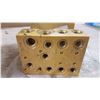 Image 5 : Hydraulic Valve Block