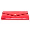 Image 4 : Louis Vuitton Red Monogram Vernis Leather Sarah Wallet NM
