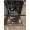 Image 2 : SAMSUNG DISHWASHER MODEL DW80J3020US/AC