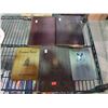 Image 1 : 5 VINTAGE BOOKS