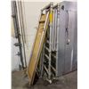 Image 1 : UP-RIGHT PORTABLE ADJUSTABLE SCAFFOLD