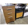Image 1 : 3-DRAWER CABINET & ROLLING CABINET