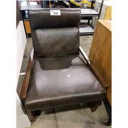 BROWN LEATHER RECEPTION CHAIR WITH WOODEN ARMS