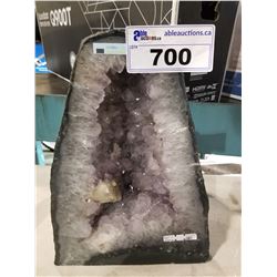 AMETHYST CATHEDRAL (18.00 KG) 11"L X 7"W X 15"H (RETAIL $2489.99)