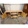 Image 2 : HENREDON SOLID WOOD TV STAND