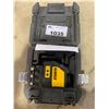 Image 1 : DEWALT CROSS LINE LASER DW088CG WITH CASE