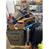Image 2 : PALLET OF MISC. ITEMS
