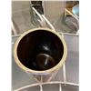 Image 2 : VINTAGE ROBINSON RAINSBOTTOM 3 GALLON STONEWARE CROCK