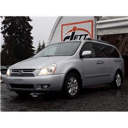 J4 --  2008 KIA SEDONA EX , Silver , 199580  KM's