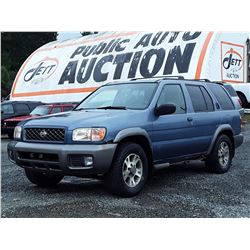 A12M --  2001 NISSAN PATHFINDER LE , Blue , 282513  KM's