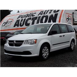 C6D --  2015 DODGE GRAND CARAVAN SE , White , 95905  KM's