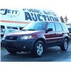 Image 1 : H5 --  2005 FORD ESCAPTE XLT  , Red , 217992  KM's