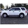 Image 8 : F4 --  2011 FORD ESCAPE XLT , White , 109495  KM's