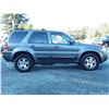Image 4 : G4 --  2004 FORD ESCAPE LTD , Grey ,   KM's