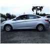 Image 8 : D6 --  2012 HYUNDAI ACCENT GLS , Silver , 192638  KM's