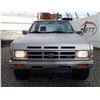 Image 2 : H4 - 1991 NISSAN PICKUP 4X4, WHITE, 284,838 KMS