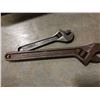 Image 2 : METAL TRAY W/ LOT OF VINTAGE TOOLS