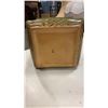 Image 8 : VERY RARE AND UNUSUAL SQUARE ROYAL DOULTON JARDINERE 7 X 8 X 8 INCH