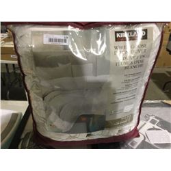 Kirkland White Goose Down Duvet (King Size)
