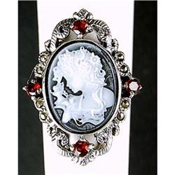 ANTIQUE STYLE RING CAMEO w GARNETS (62297)