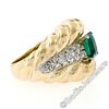 Image 8 : Vintage 18kt Gold 2.29 ctw GIA Certified Colombian Emerald and Diamond Cocktail
