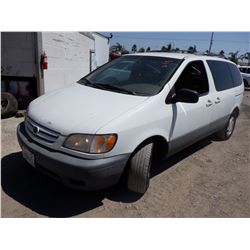 2001 Toyota Sienna